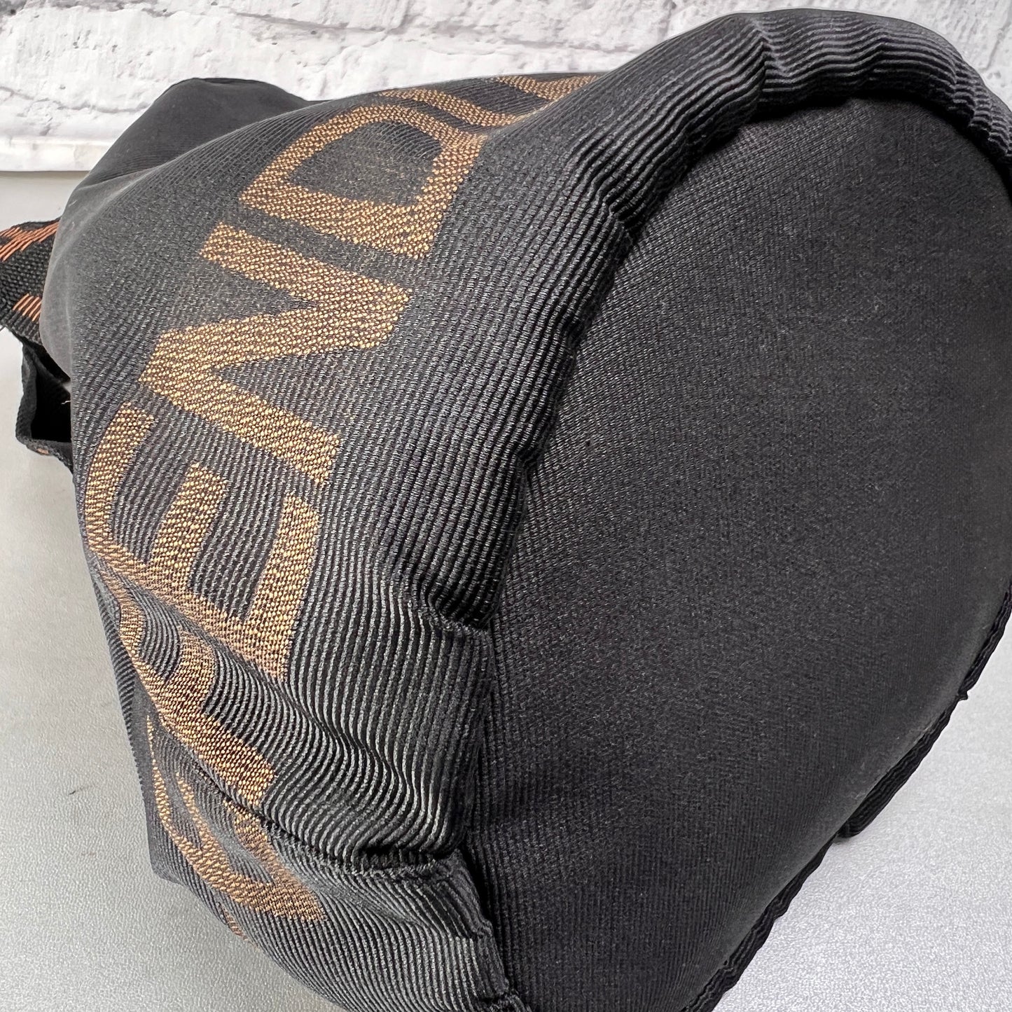 Fendi Black Handle Bags A-14564