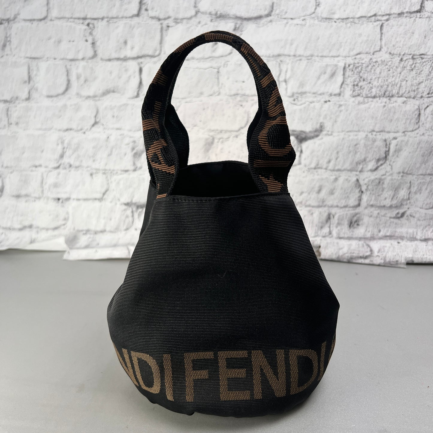 Fendi Black Handle Bags A-14564