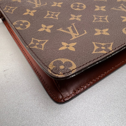 Louis Vuitton Brown Pouches A-14589