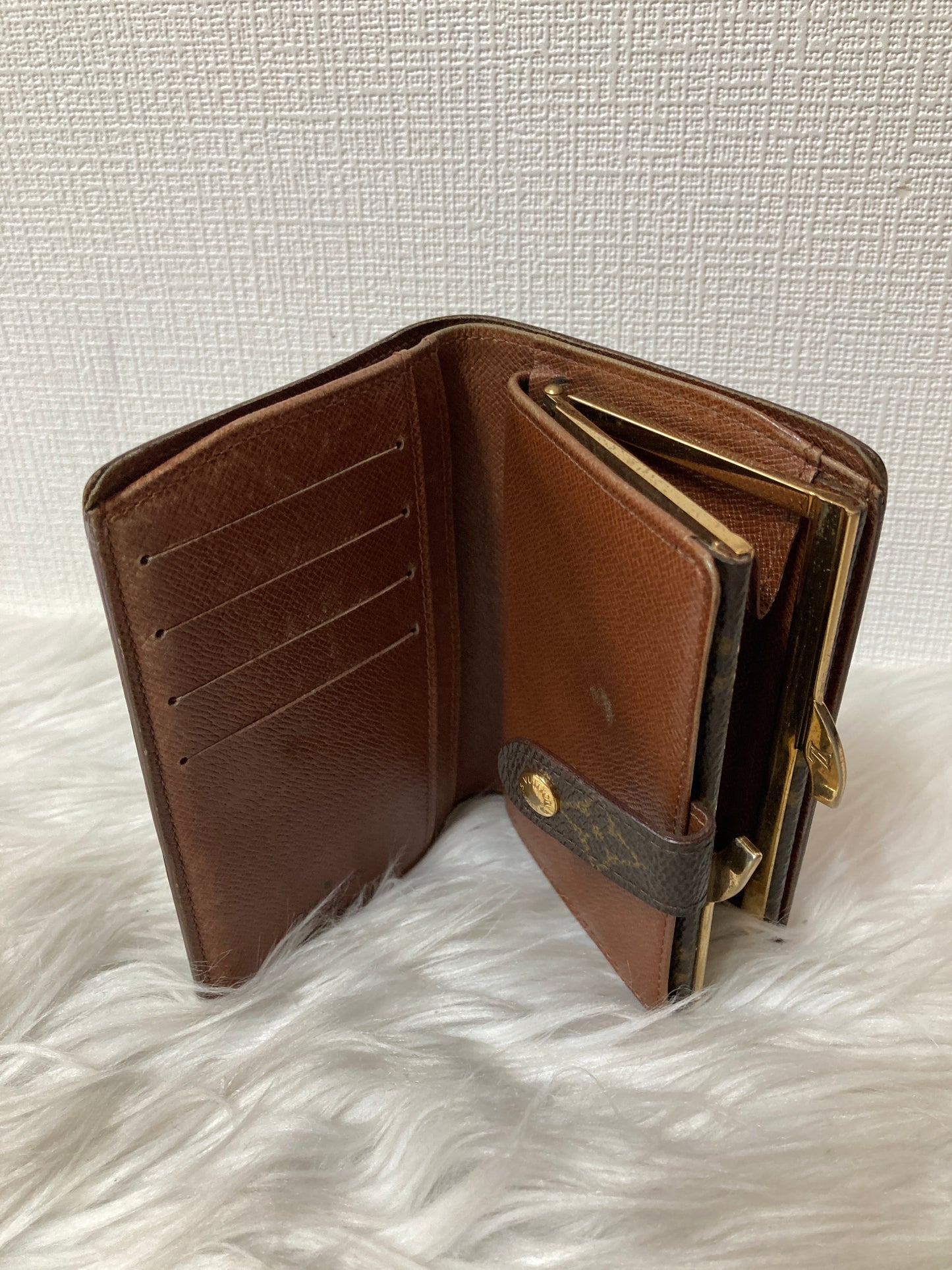 Louis Vuitton Brown Wallets A-14590