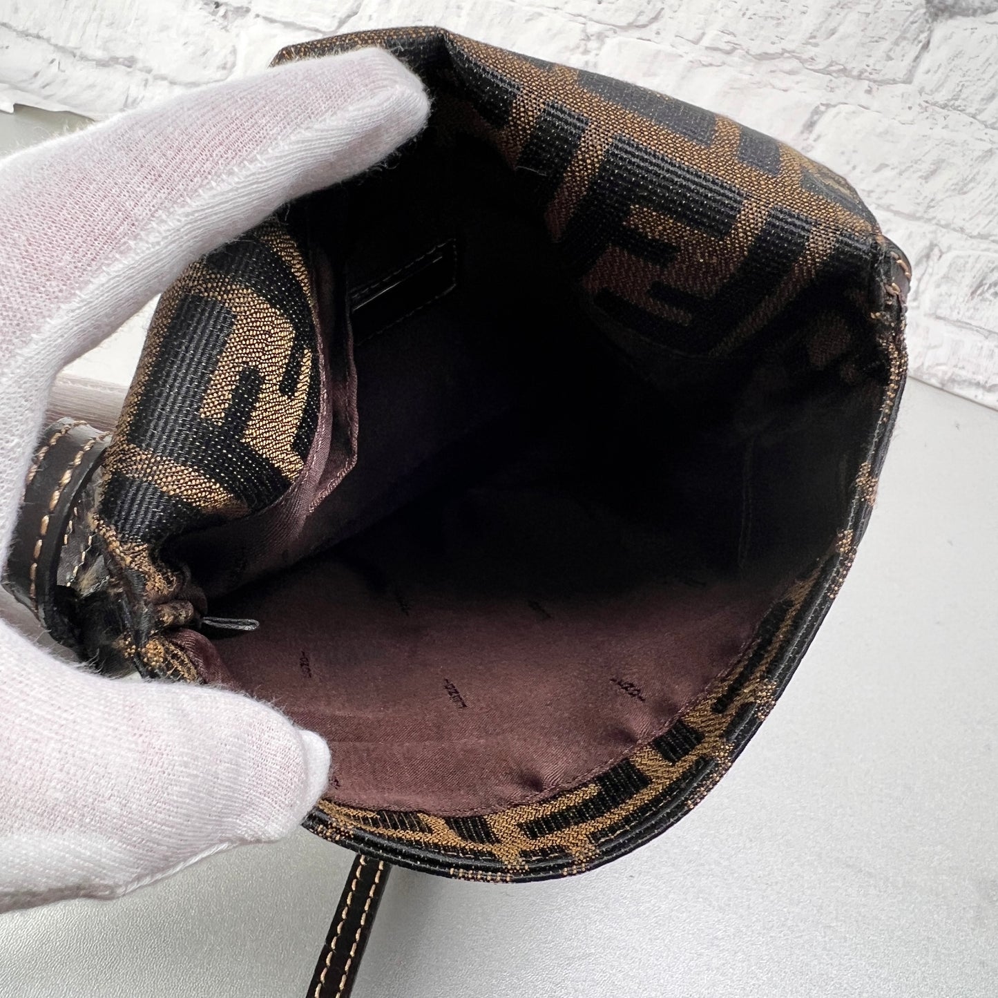 Fendi Brown Shoulder Bags A-14593