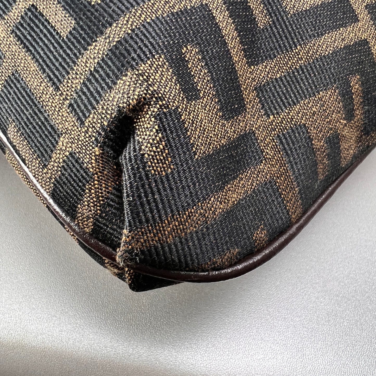 Fendi Brown Shoulder Bags A-14593
