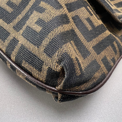 Fendi Brown Shoulder Bags A-14593