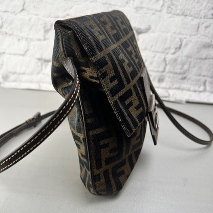 Fendi Brown Shoulder Bags A-14593