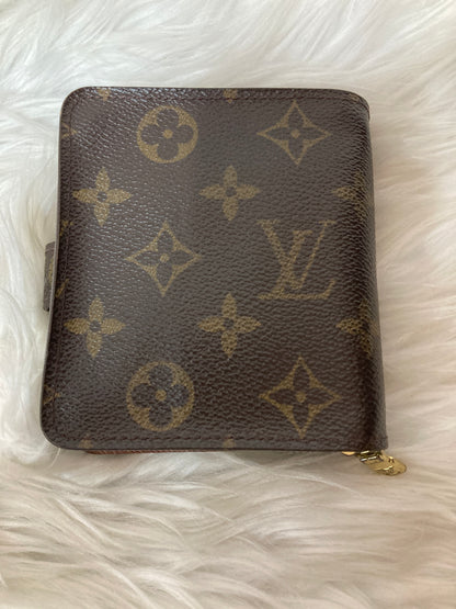 Louis Vuitton Brown Wallets A-14594