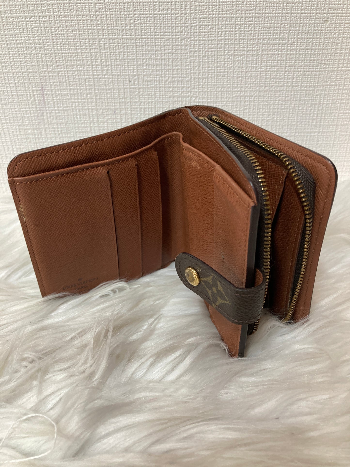 Louis Vuitton Brown Wallets A-14594