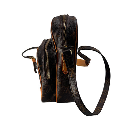 Louis Vuitton Brown Shoulder Bags A-14597