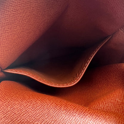 Louis Vuitton Brown Shoulder Bags A-14597