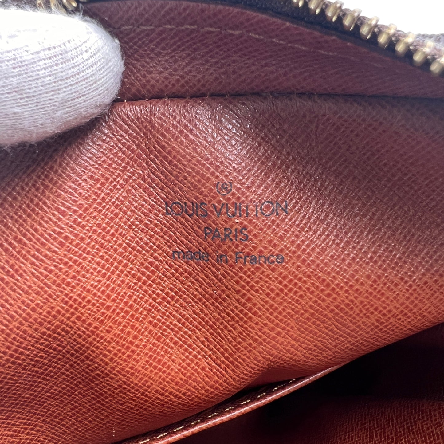Louis Vuitton Brown Shoulder Bags A-14597