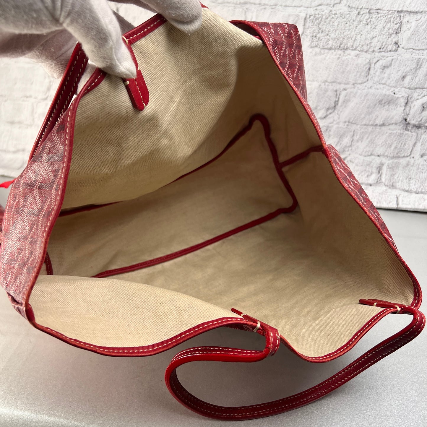 Goyard Red Tote Bags A-14599
