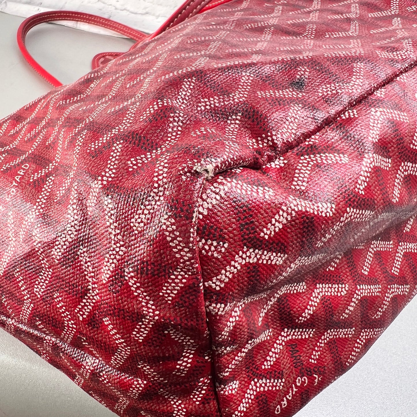 Goyard Red Tote Bags A-14599