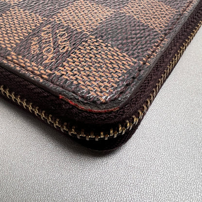 Louis Vuitton Brown Wallets A-14600