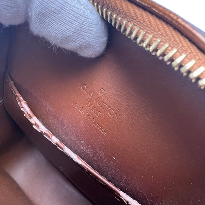 Louis Vuitton Brown Shoulder Bags A-14606