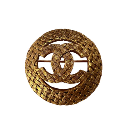 Chanel Gold Brooches A-14610