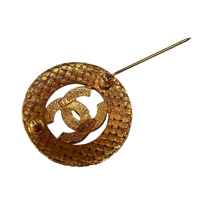 Chanel Gold Brooches A-14610