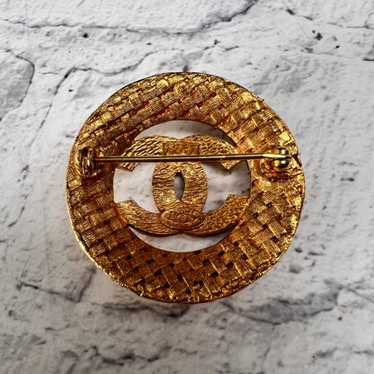 Chanel Gold Brooches A-14610