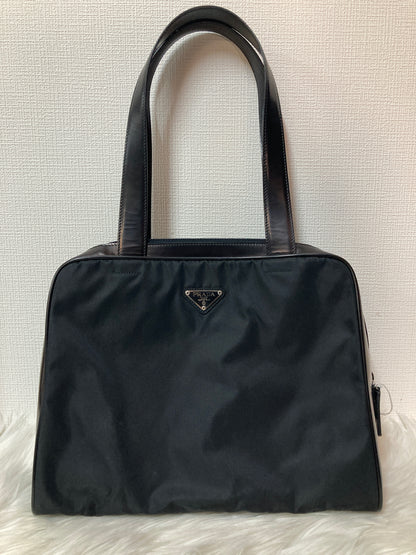 Prada Black Shoulder Bags A-14614