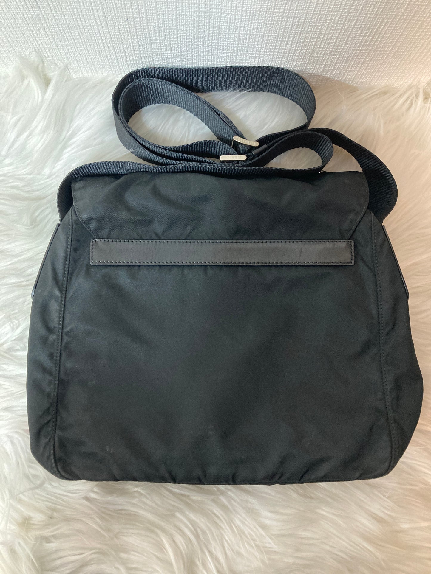 Prada Black Shoulder Bags A-14615