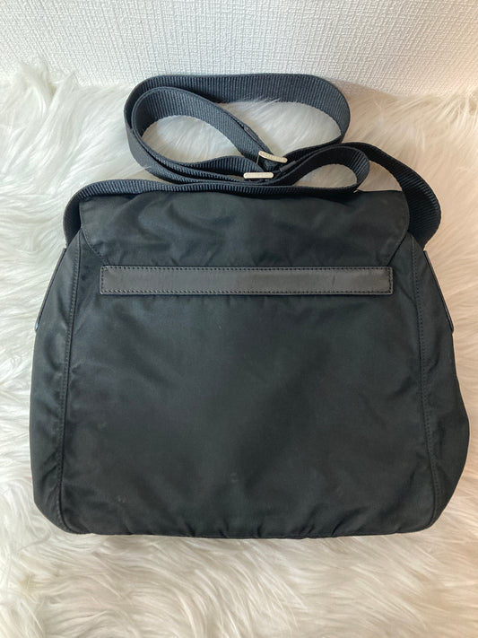Prada Black Shoulder Bags A-14615