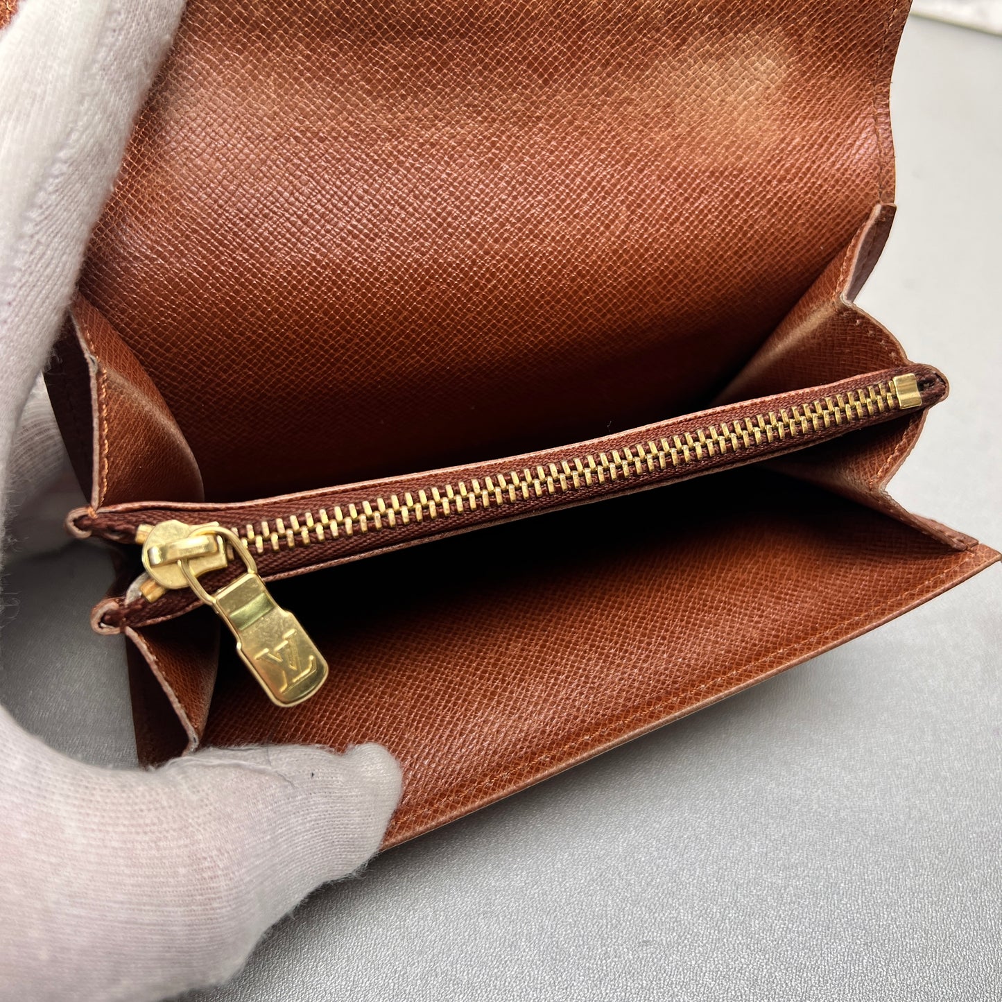 Louis Vuitton Brown Wallets A-14616