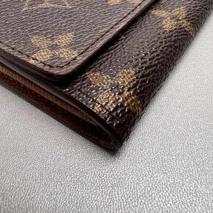 Louis Vuitton Brown Wallets A-14616