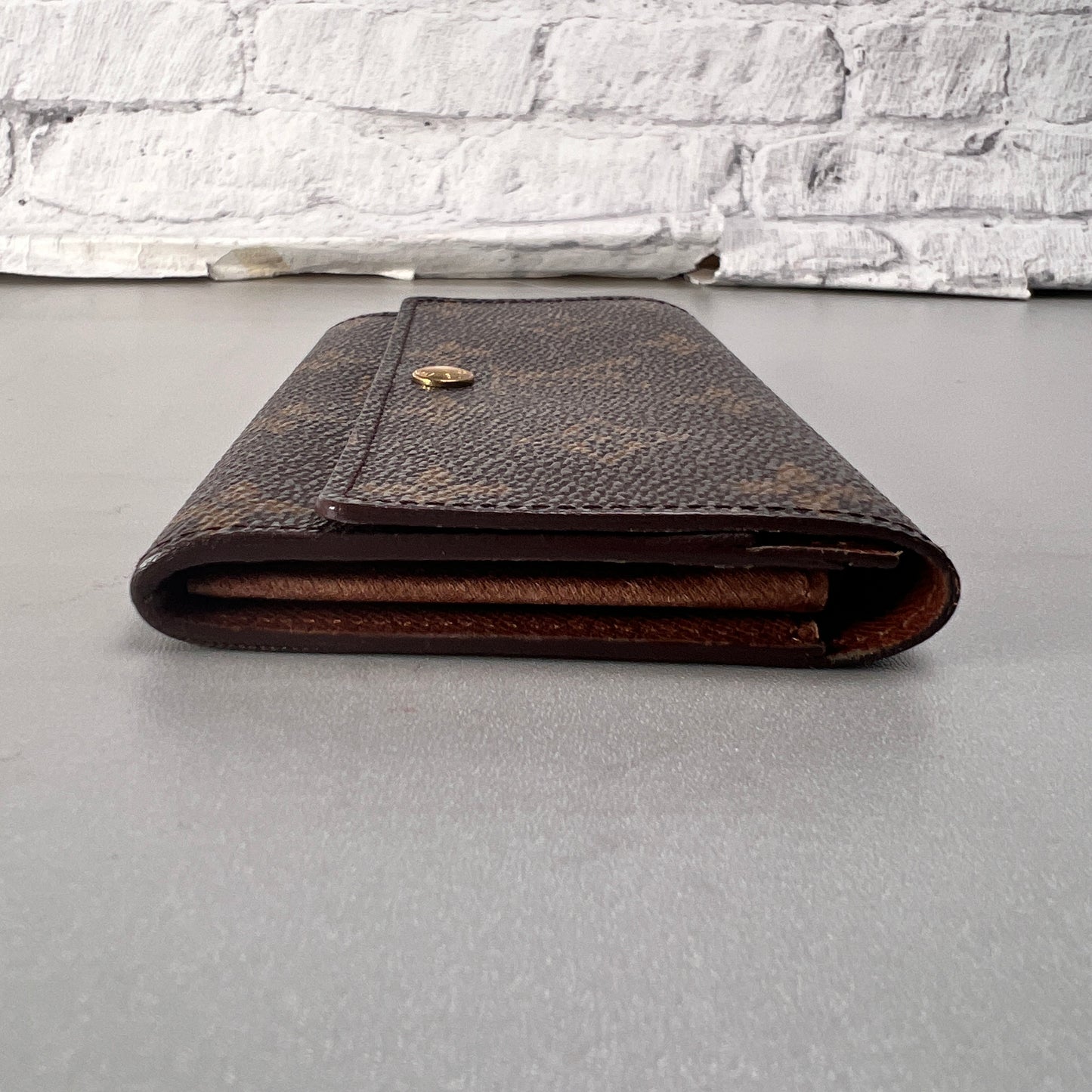 Louis Vuitton Brown Wallets A-14616