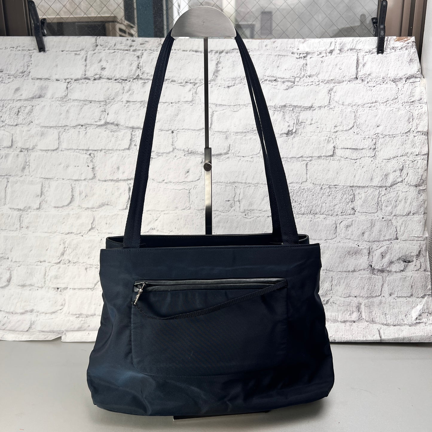 Prada Black Shoulder Bags A-14627