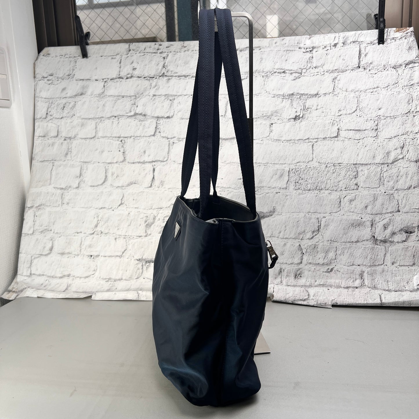 Prada Black Shoulder Bags A-14627