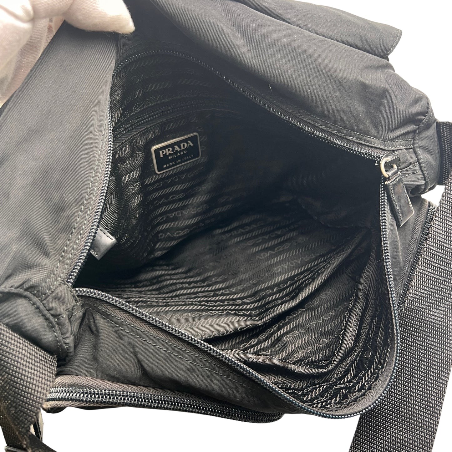 Prada Black Shoulder Bags A-14628