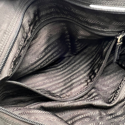 Prada Black Shoulder Bags A-14628