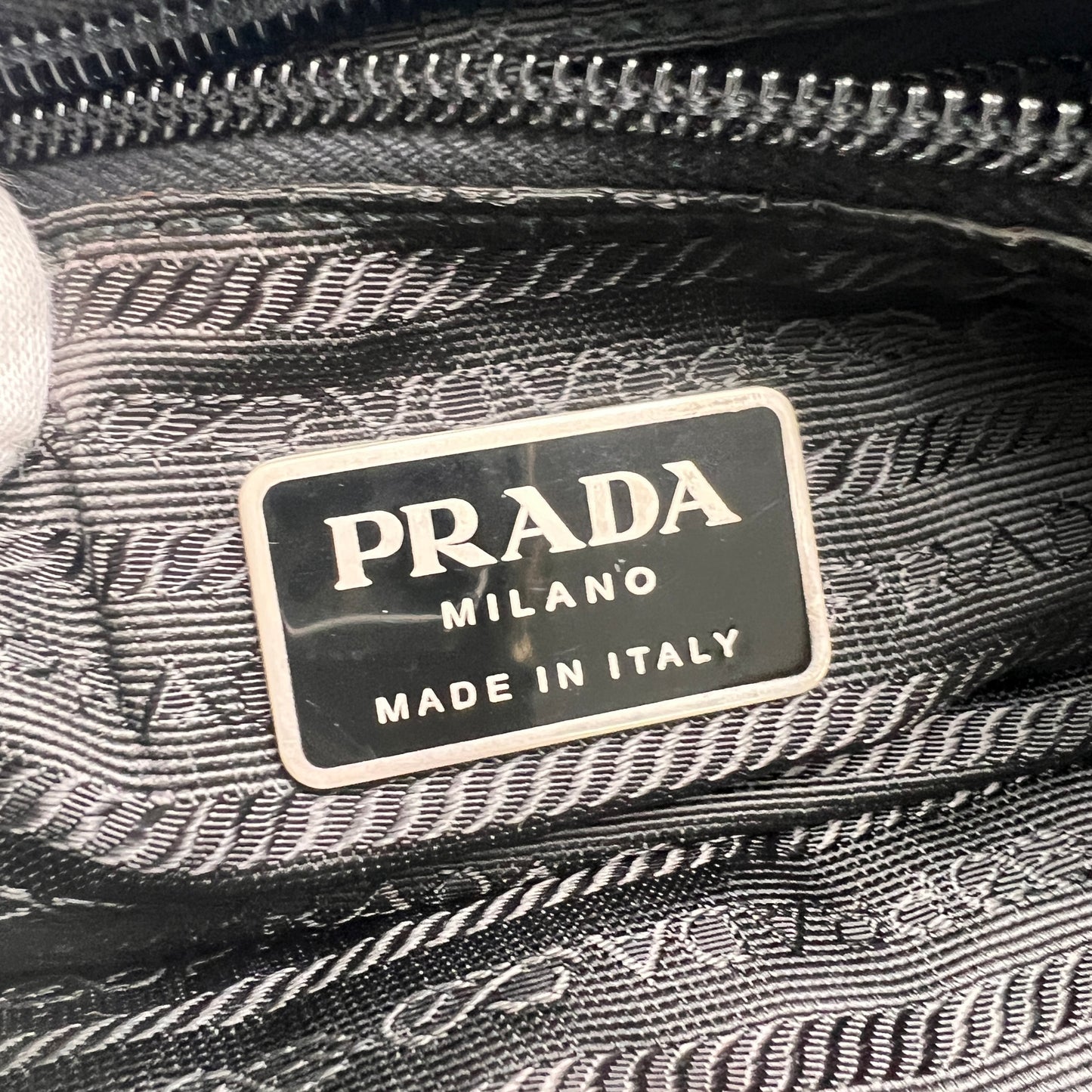 Prada Black Shoulder Bags A-14628
