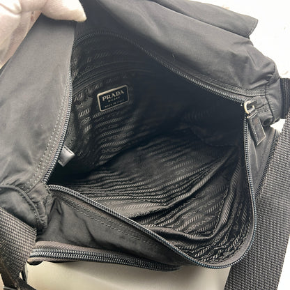 Prada Black Shoulder Bags A-14628