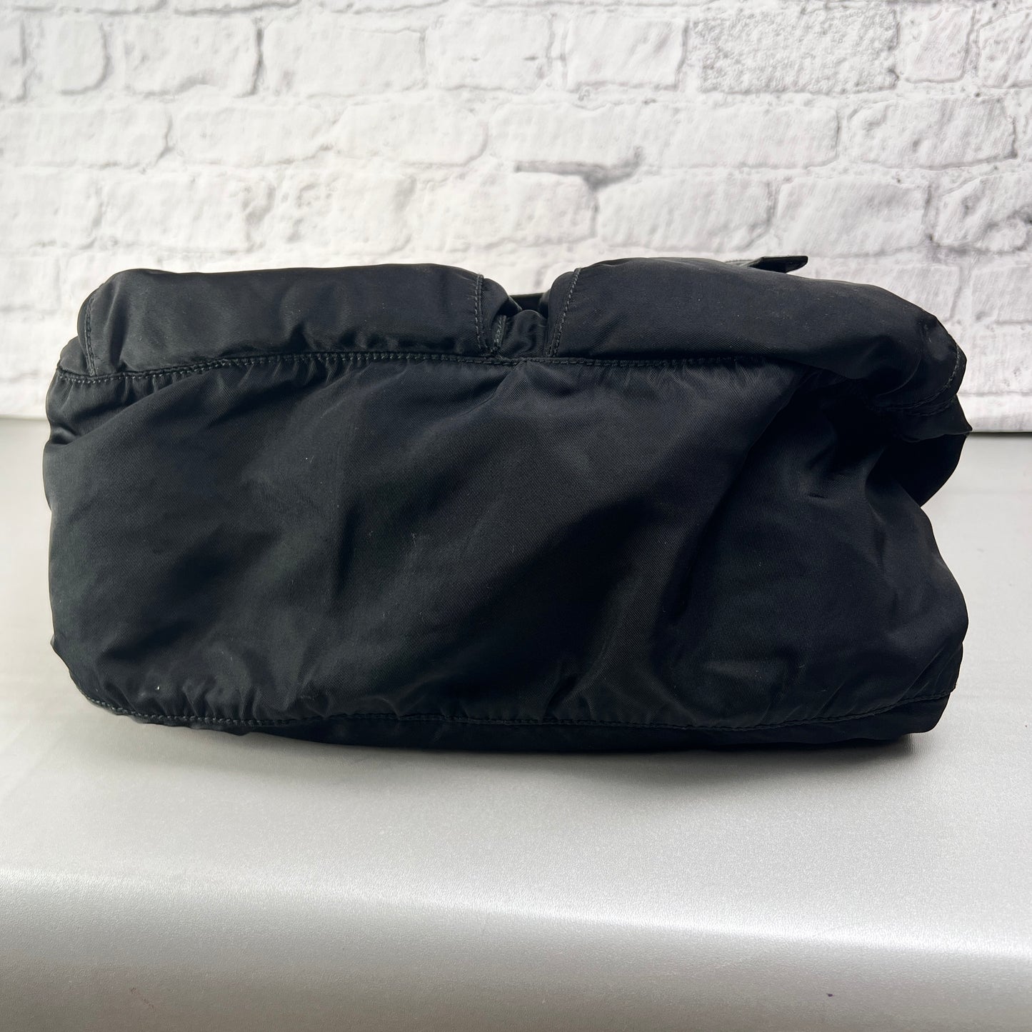 Prada Black Shoulder Bags A-14628