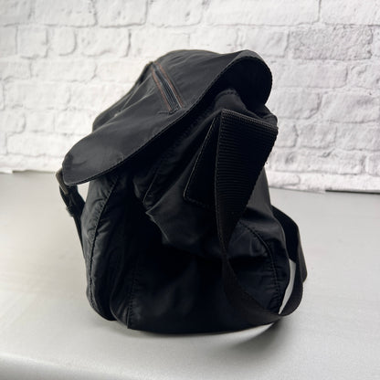 Prada Black Shoulder Bags A-14628