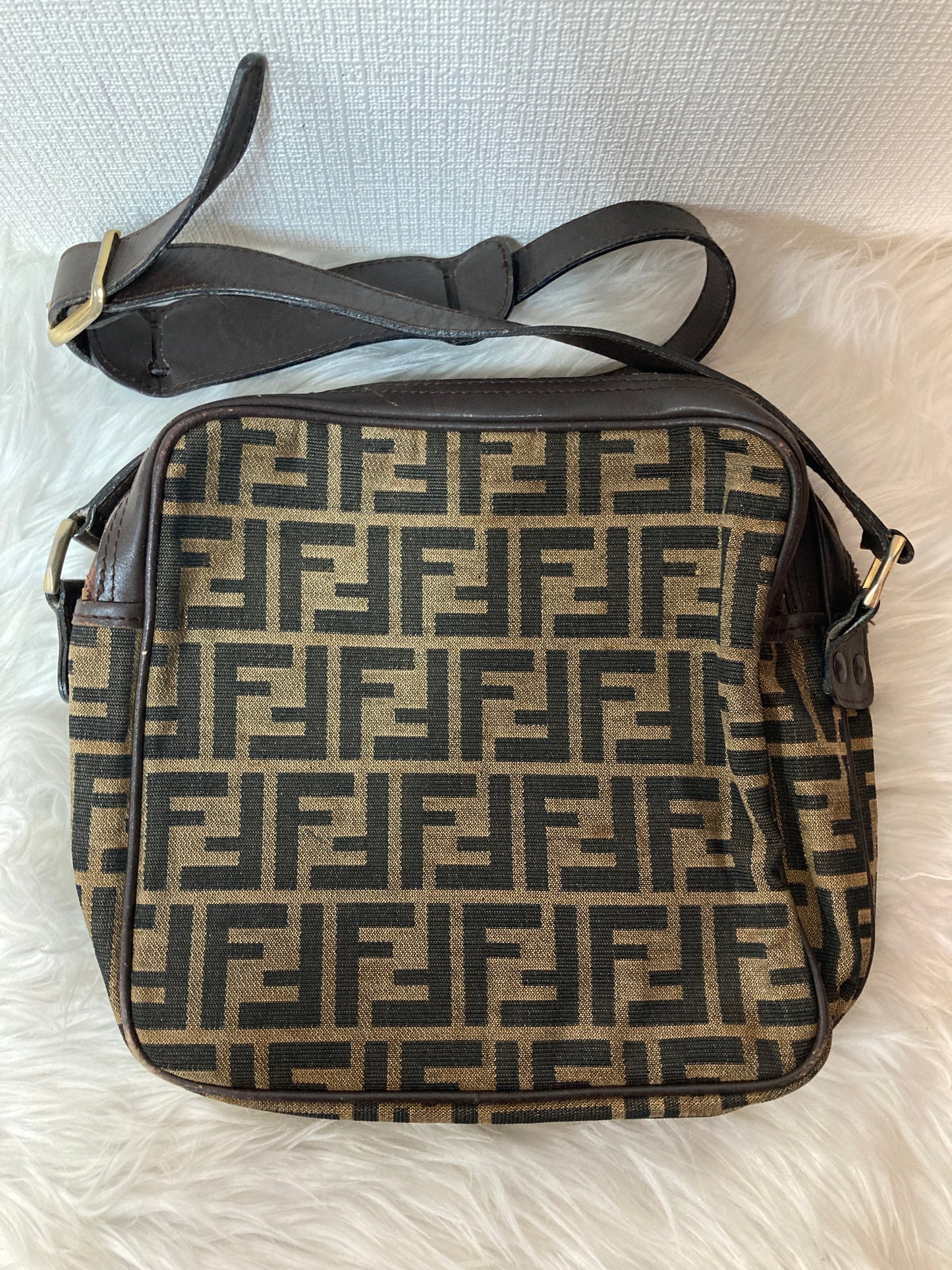 Fendi Brown Shoulder Bags A-14629