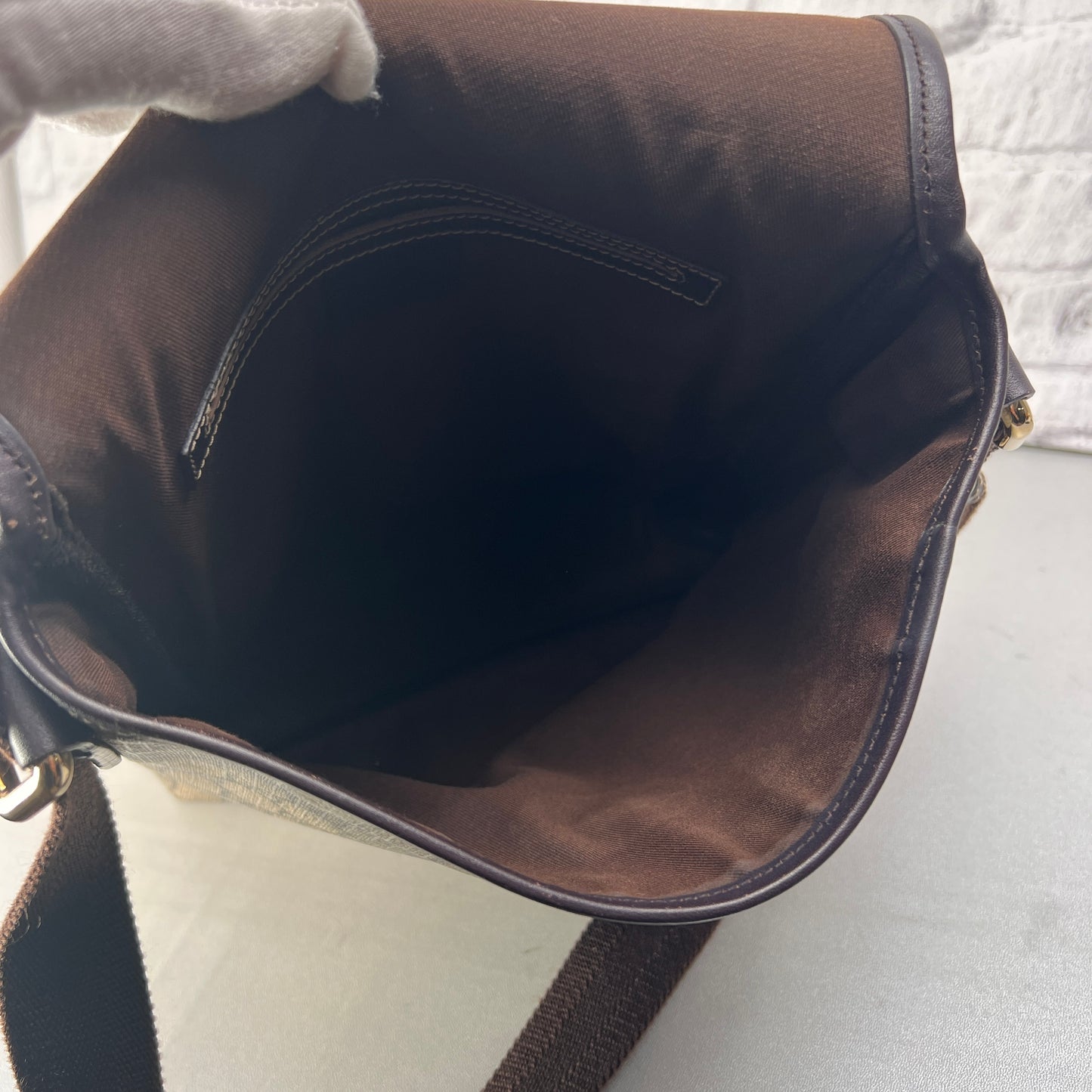 Gucci Brown Shoulder Bags A-14632