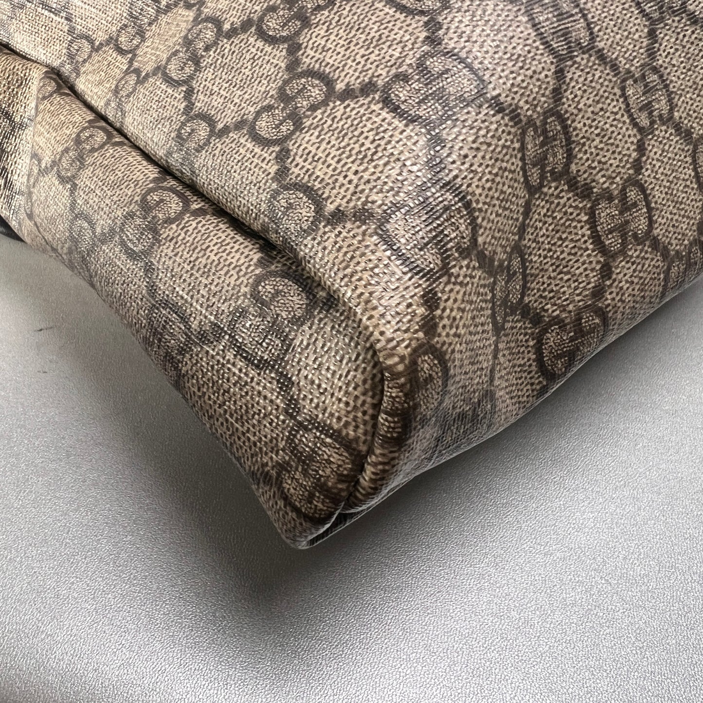 Gucci Brown Shoulder Bags A-14632