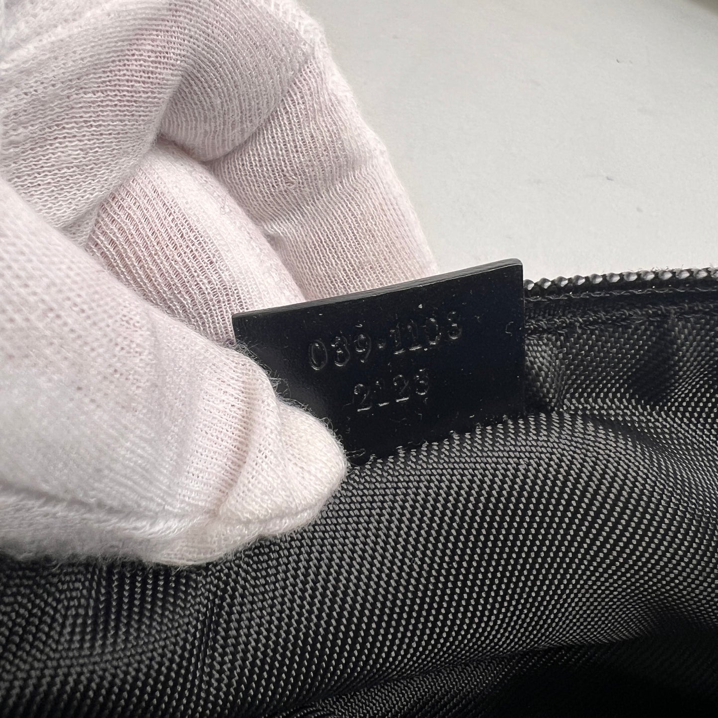 Gucci Black Pouches A-14633