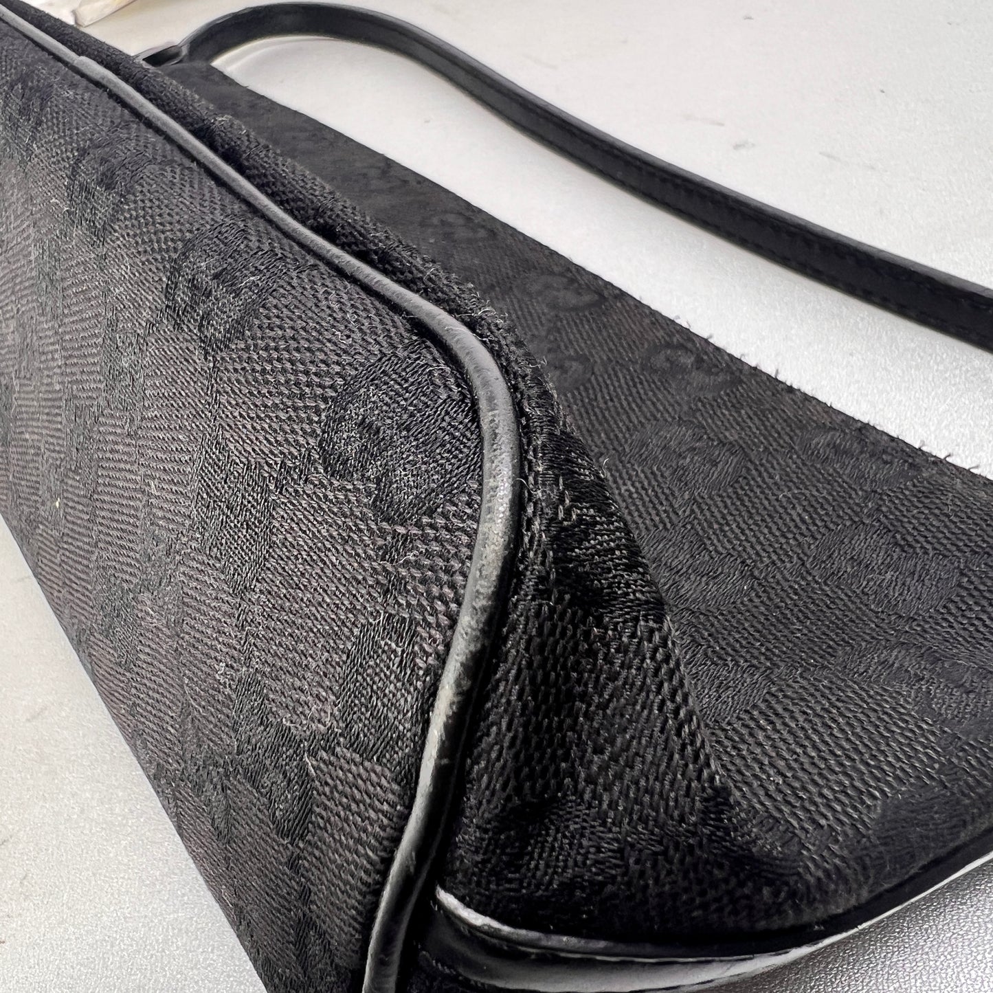 Gucci Black Pouches A-14633