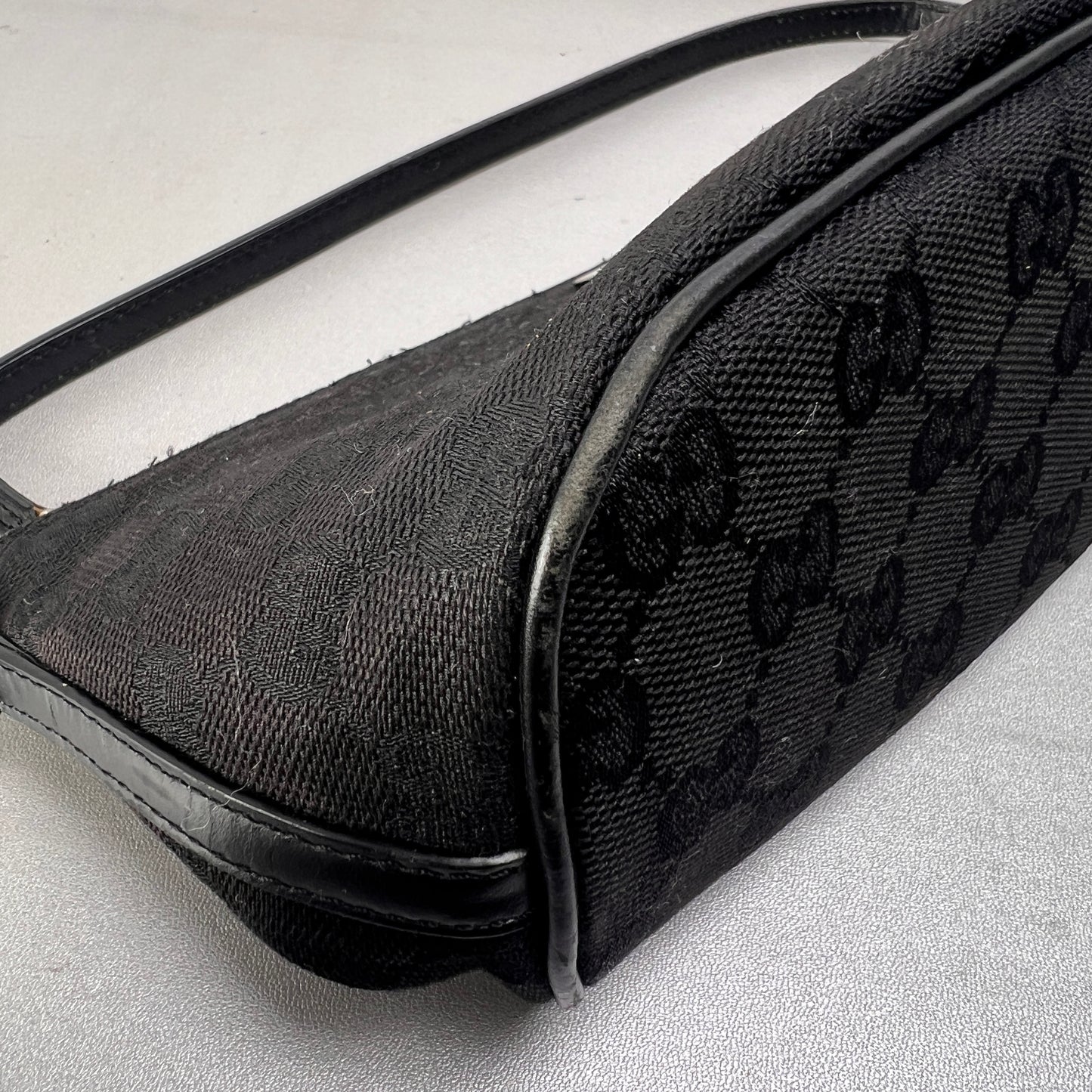 Gucci Black Pouches A-14633