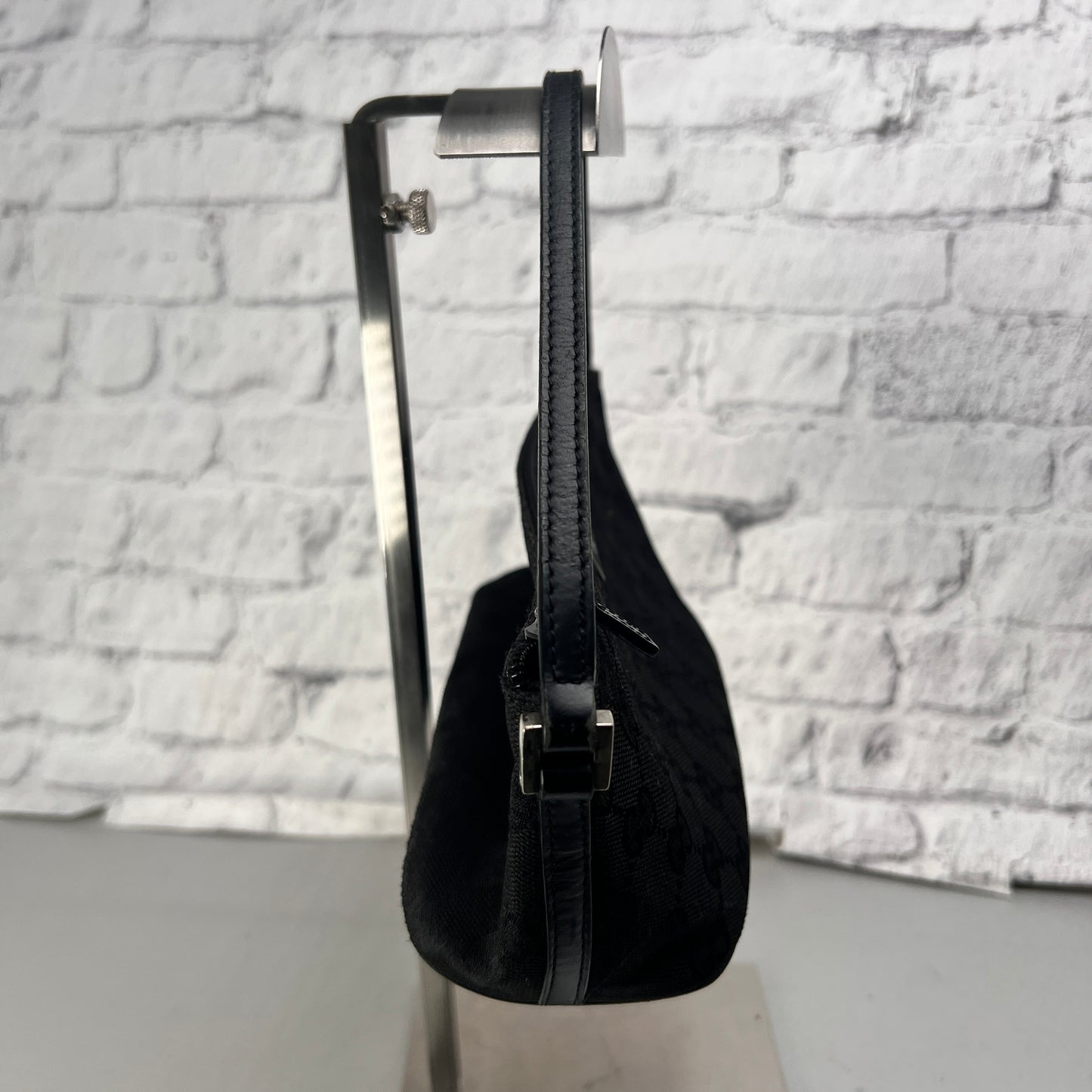 Gucci Black Pouches A-14633