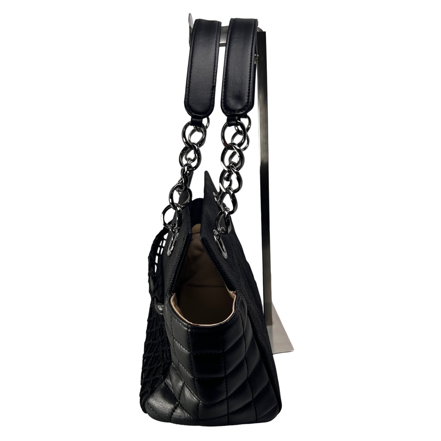Chanel Black Shoulder Bags A-14657