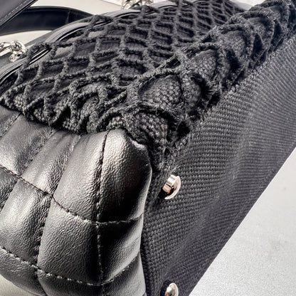 Chanel Black Shoulder Bags A-14657