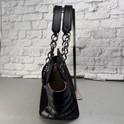 Chanel Black Shoulder Bags A-14657
