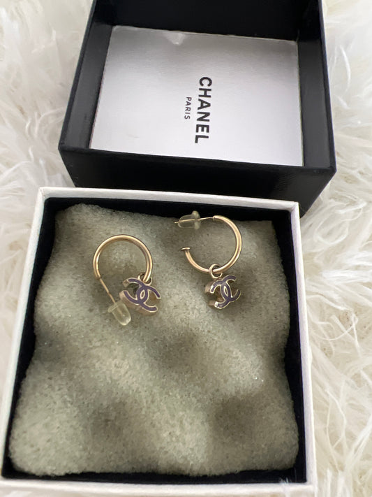 Chanel Gold Earrings A-14677
