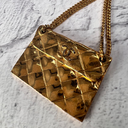Chanel Gold Small goods A-14680