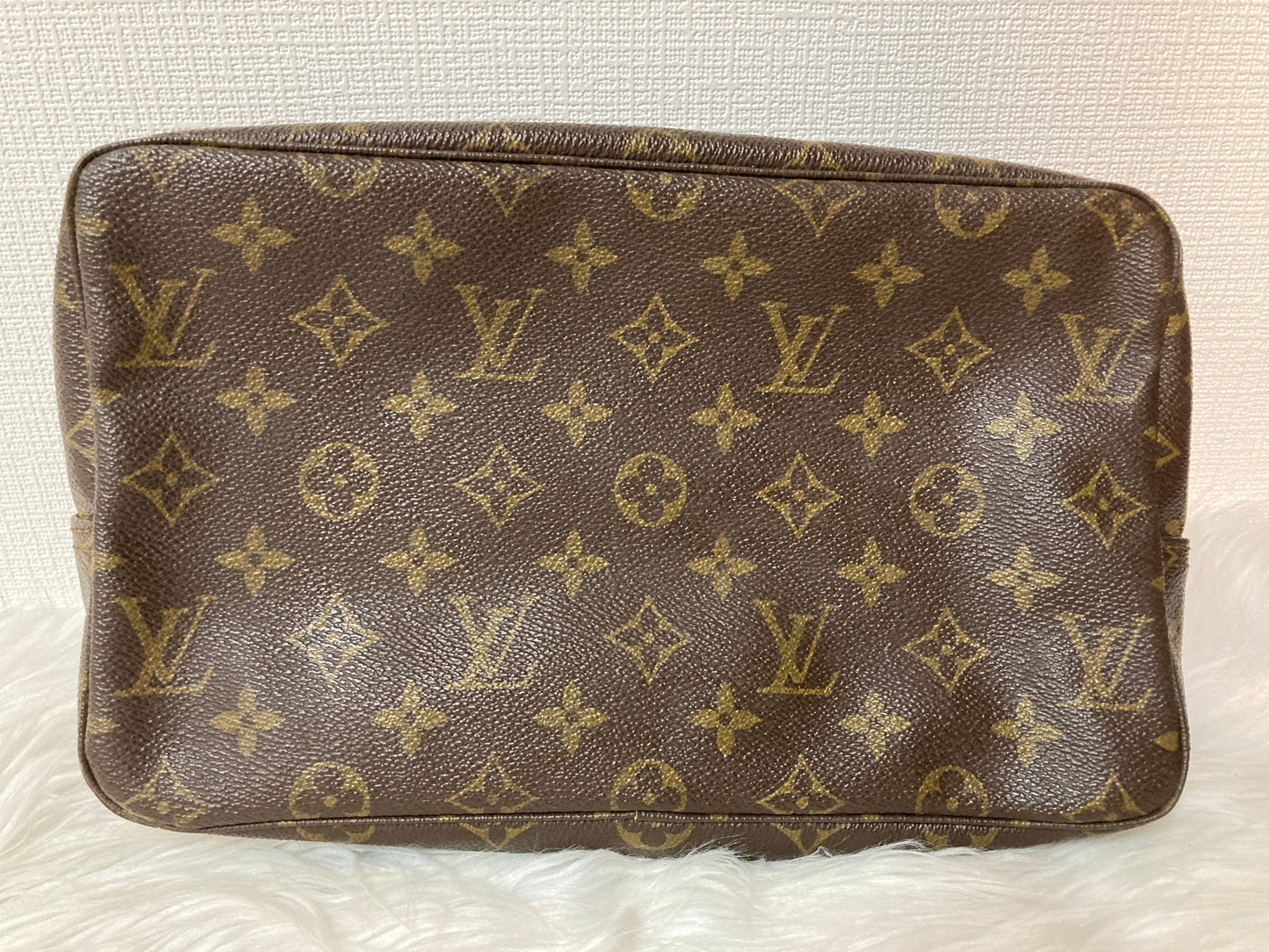 Louis Vuitton Pouches A-14724