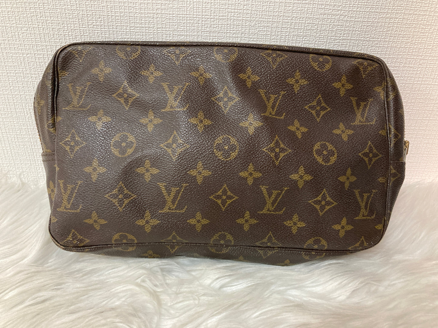 Louis Vuitton Pouches A-14727