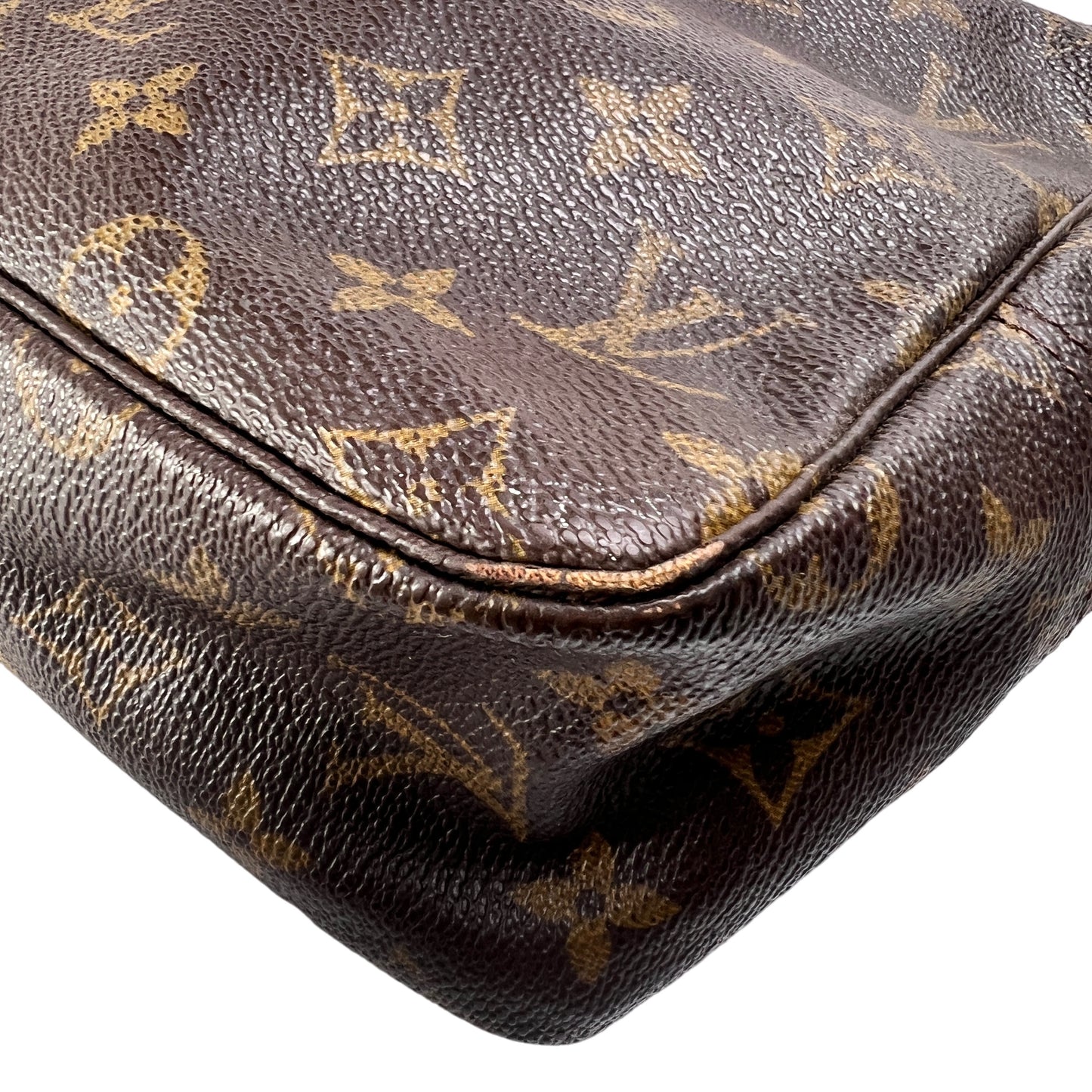 Louis Vuitton Pouches A-14727
