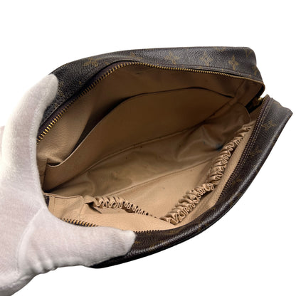 Louis Vuitton Pouches A-14727